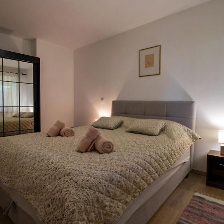 Olive Garden & Sea Apartments Portoroz Ngoại thất bức ảnh